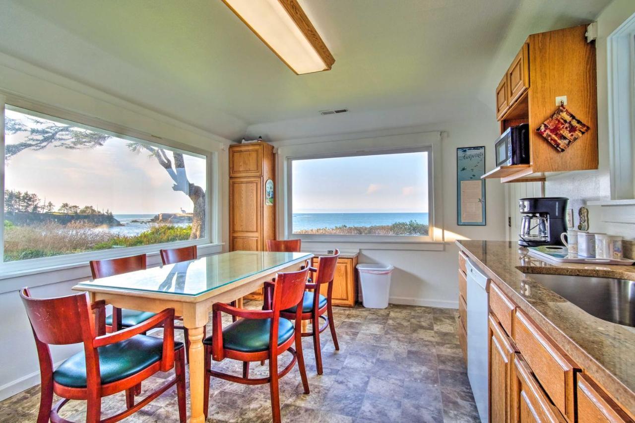 Cliffside Lighthouse Beach Home With Ocean View Coos Bay Extérieur photo