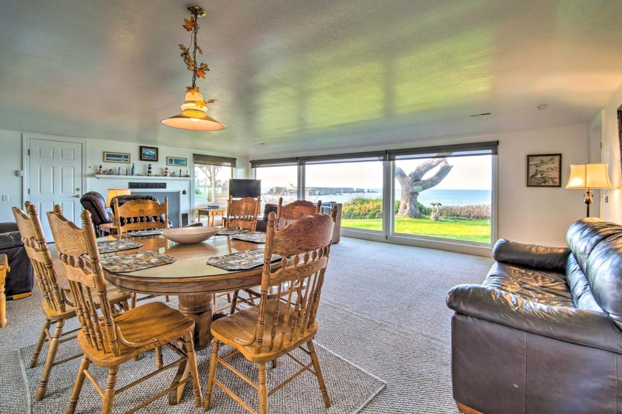 Cliffside Lighthouse Beach Home With Ocean View Coos Bay Extérieur photo