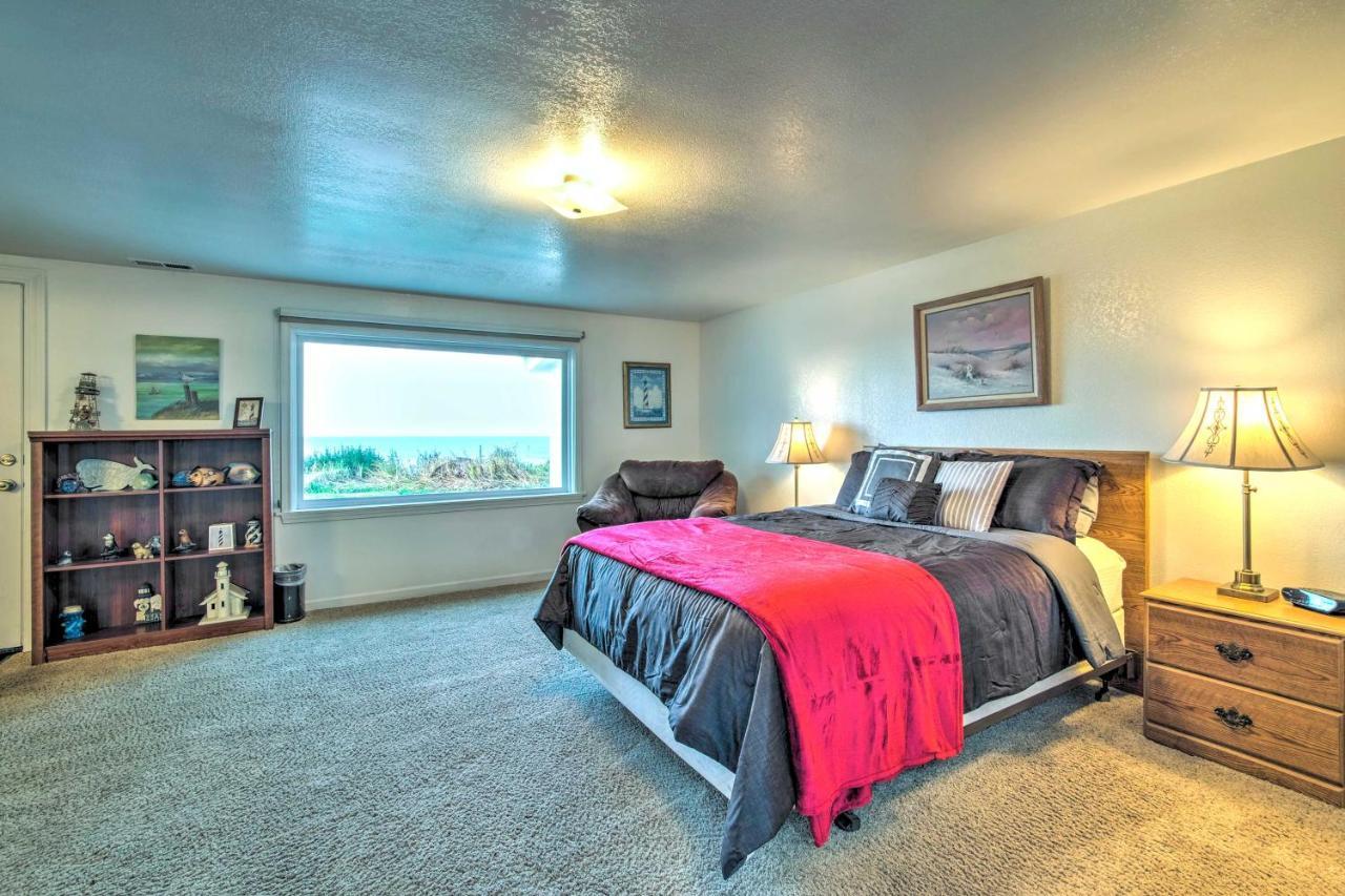 Cliffside Lighthouse Beach Home With Ocean View Coos Bay Extérieur photo